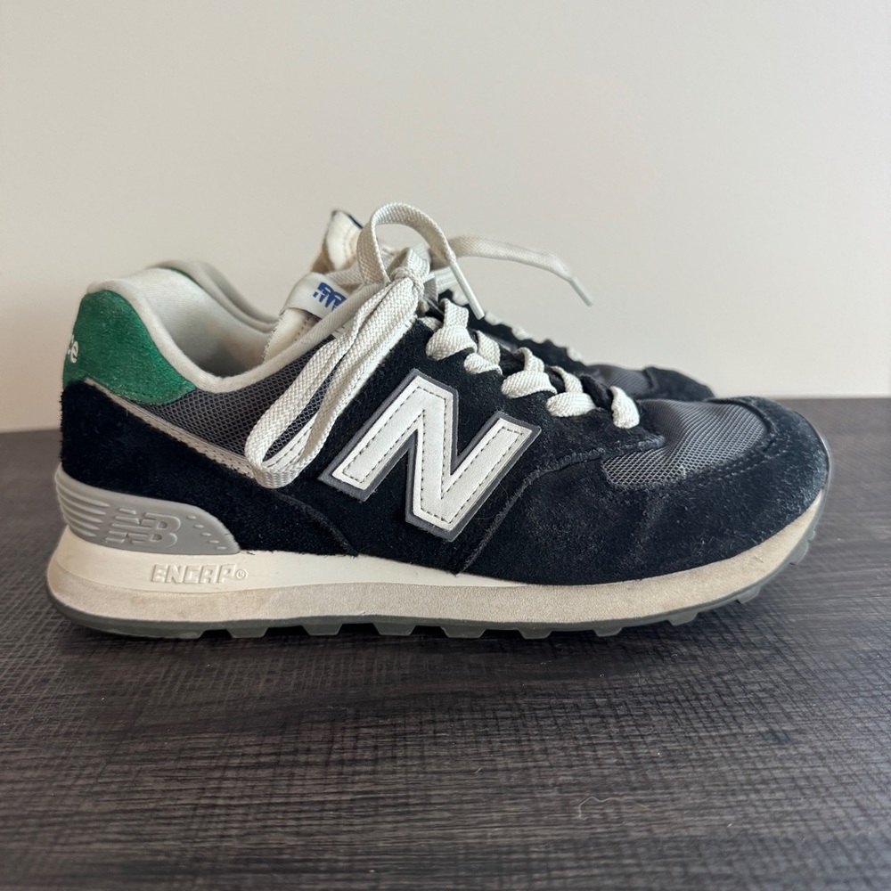 New Balance 574 Sneaker Black Classic Pine - Picture 1 of 9